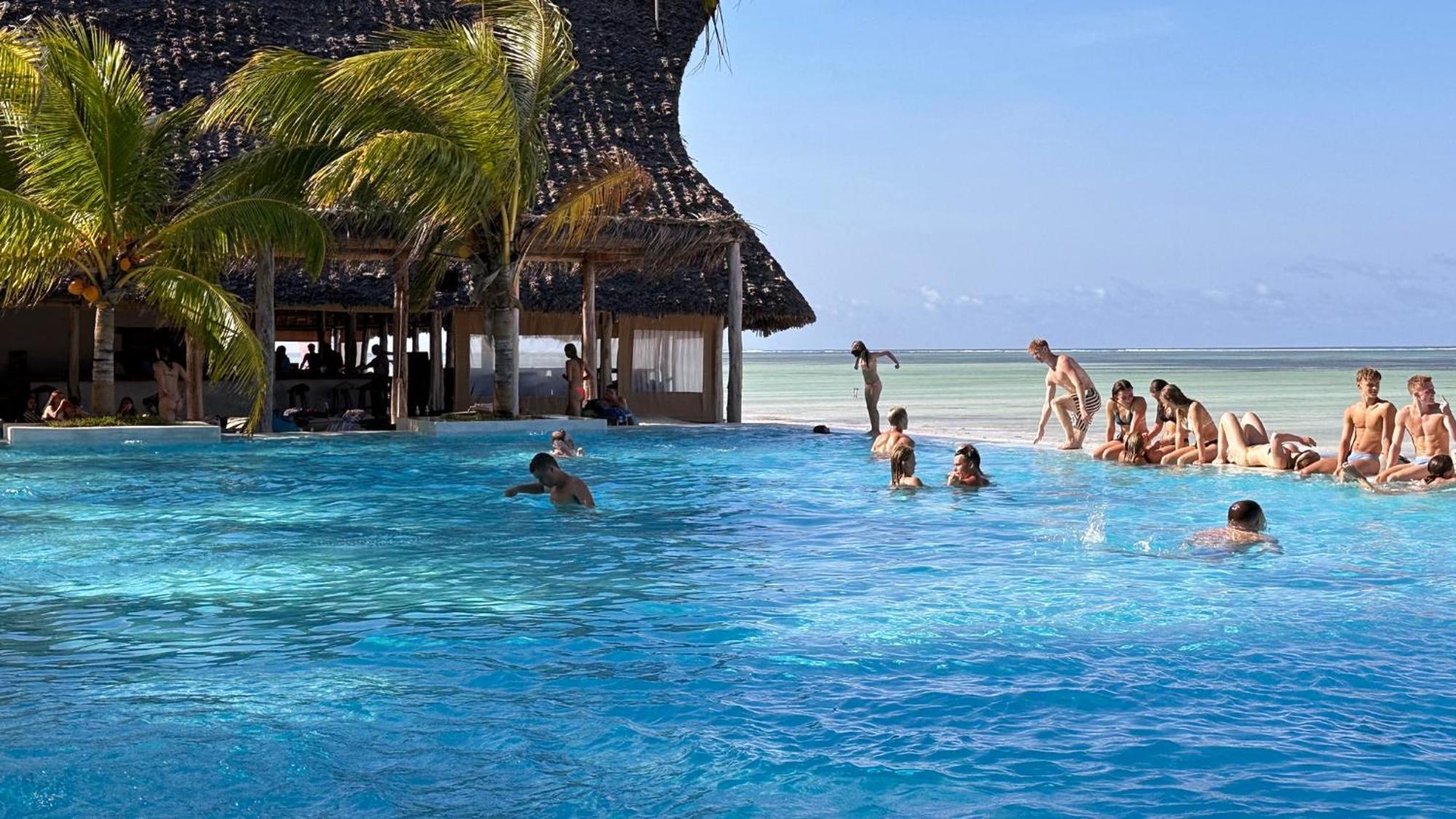 Ndame Paje Hotel Exterior photo